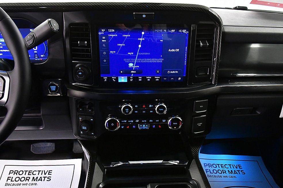 New 2026 Ford F250 Lariat w/ Black Appearance Package image 30