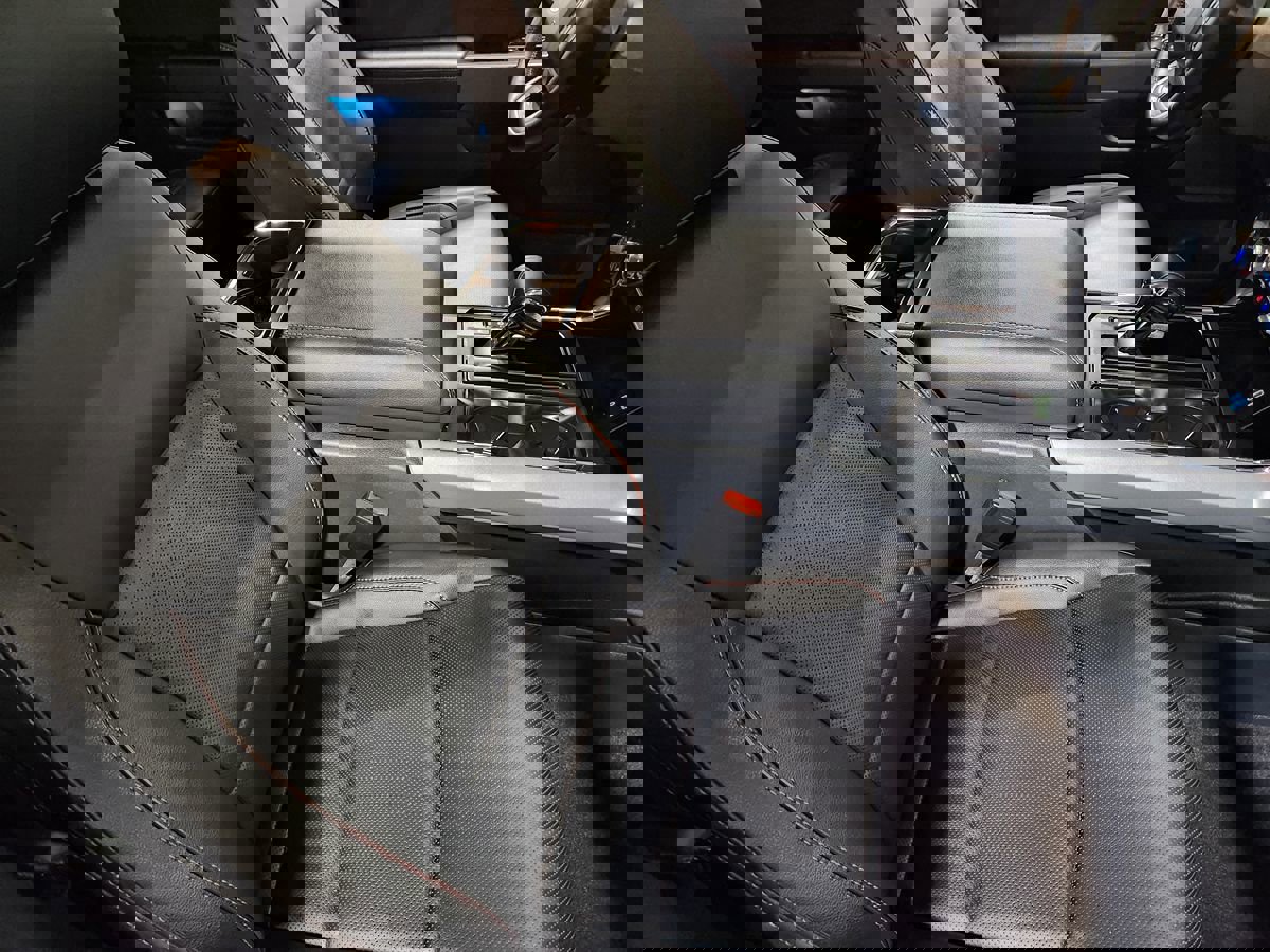 Used 2023 Ford F150 Lariat w/ Trailer Tow Package image 32