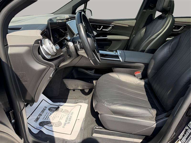 Used 2023 Mercedes-Benz EQS 450+ SUV image 16