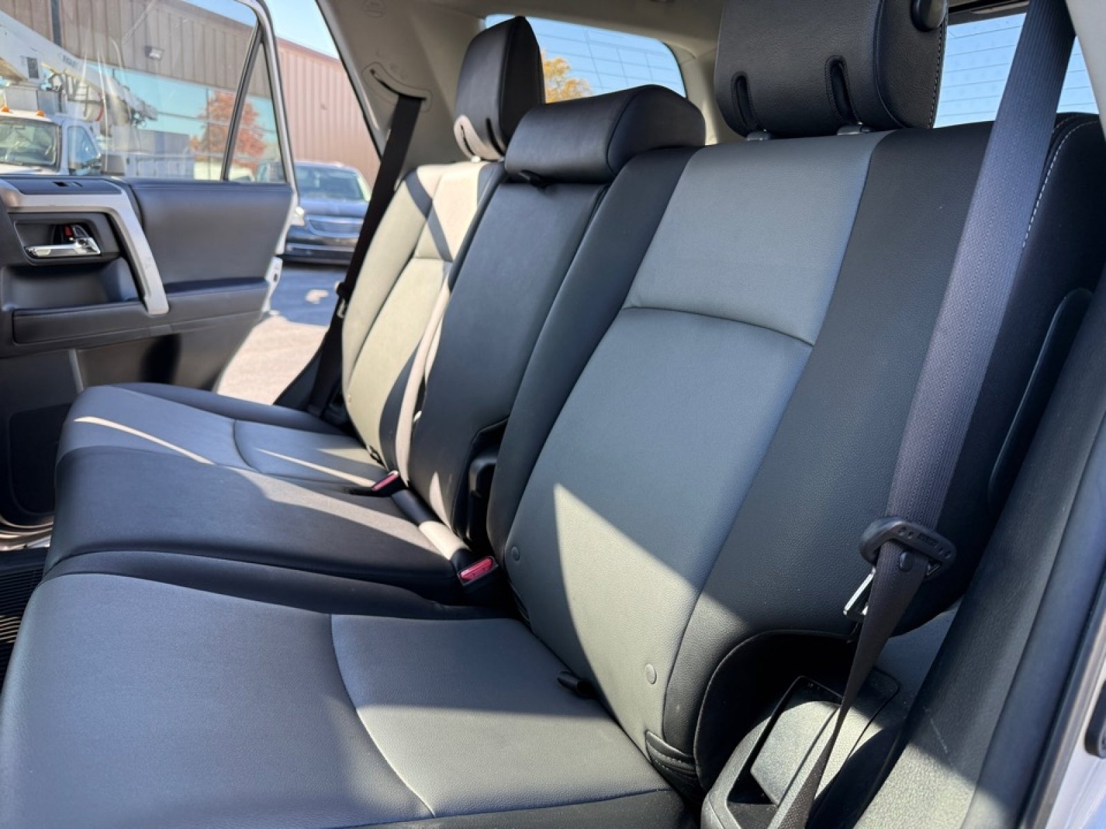 Used 2022 Toyota 4Runner SR5 Premium image 17