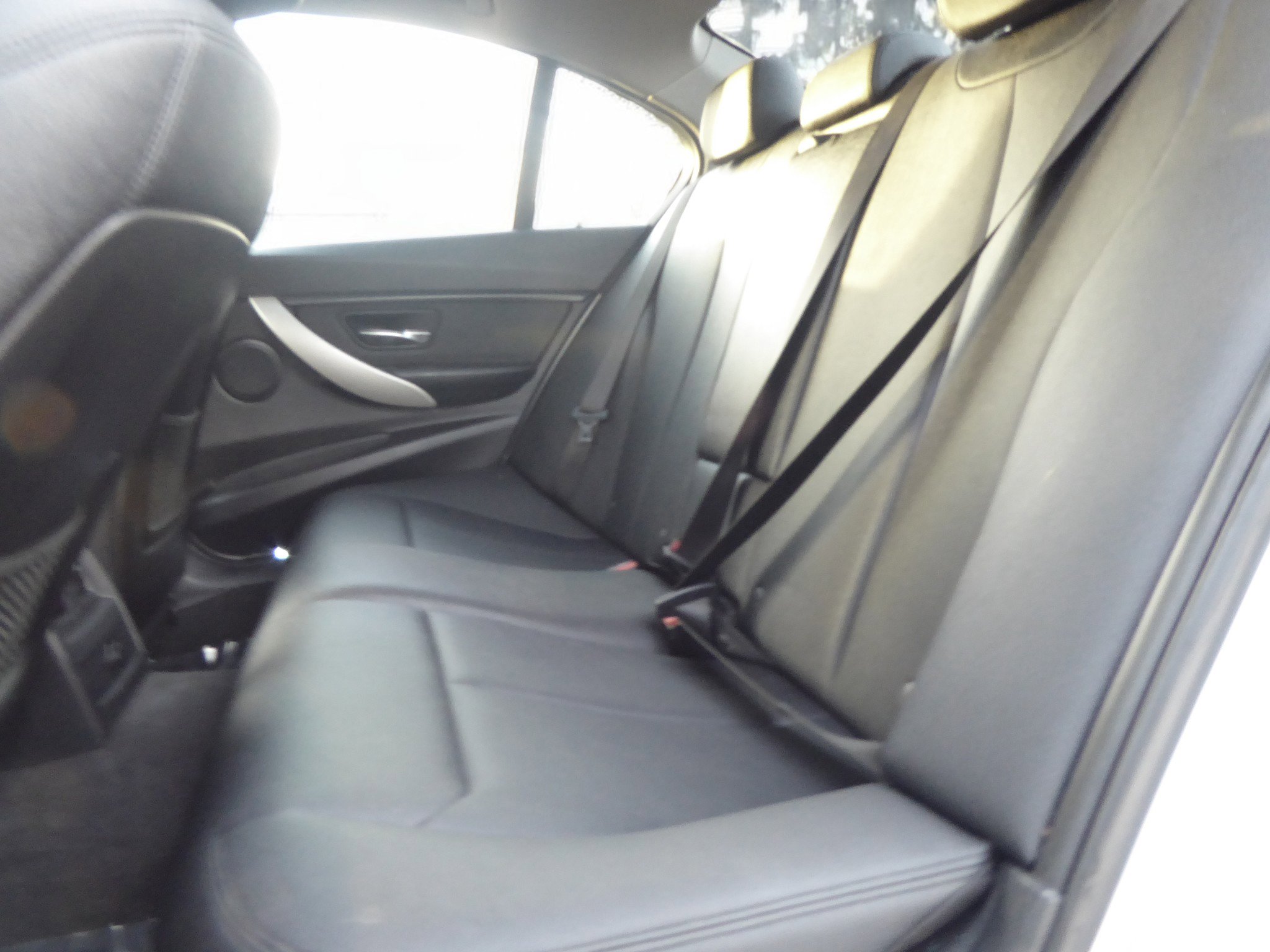 Used 2018 BMW 320i xDrive Sedan image 21