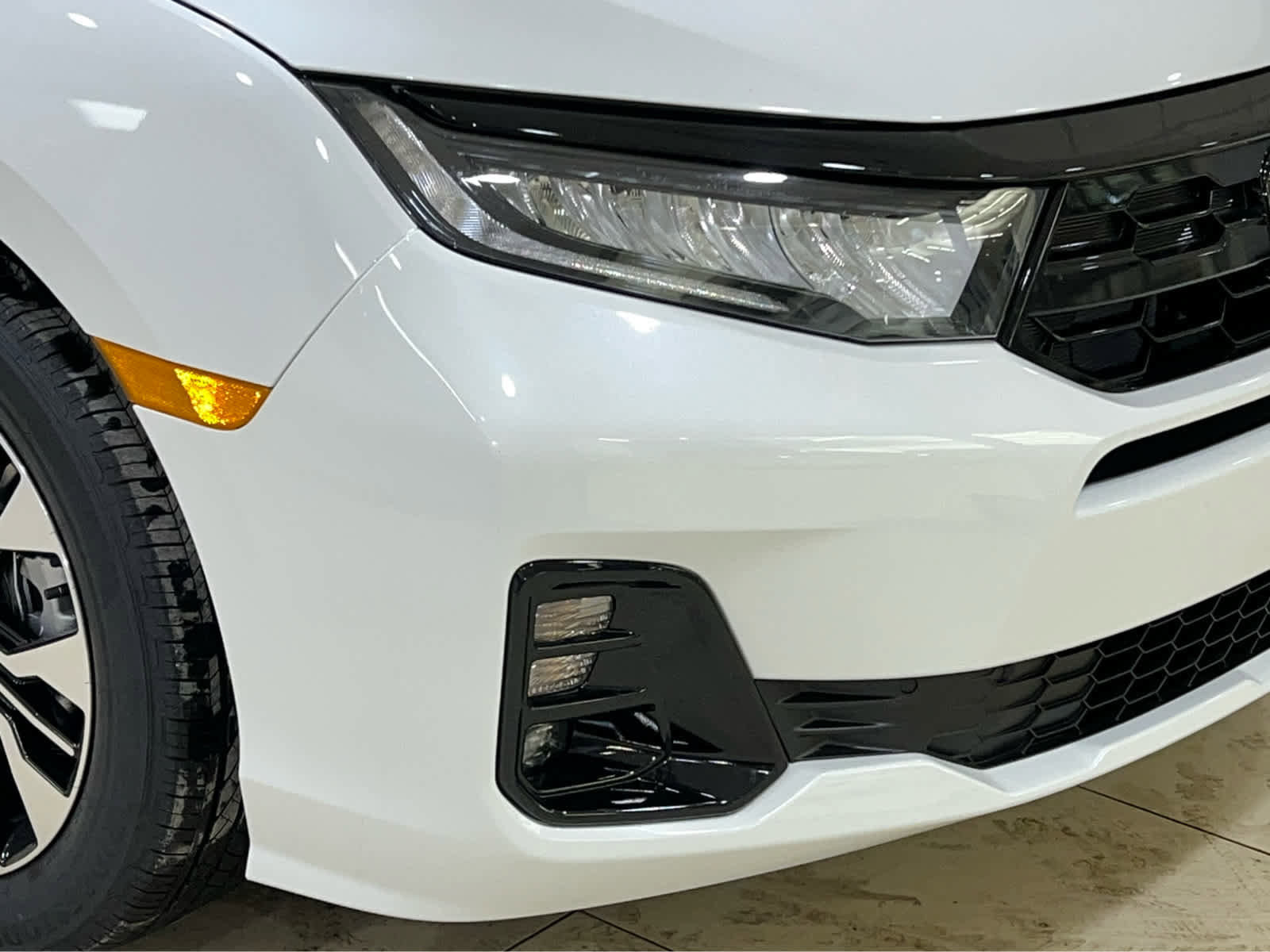 New 2026 Honda Odyssey Elite image 2
