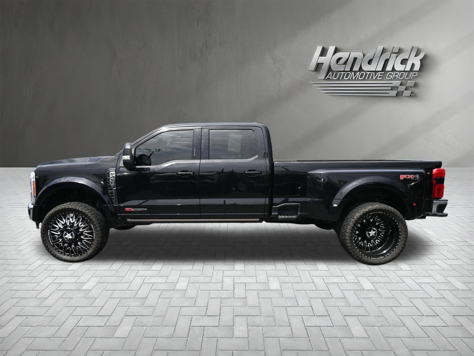 Used 2023 Ford F450 Lariat w/ Lariat Ultimate Package AWD/4WD image 9