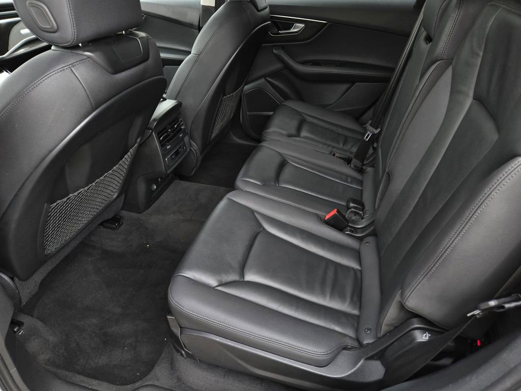 Used 2023 Audi Q7 3.0T Premium Plus image 14