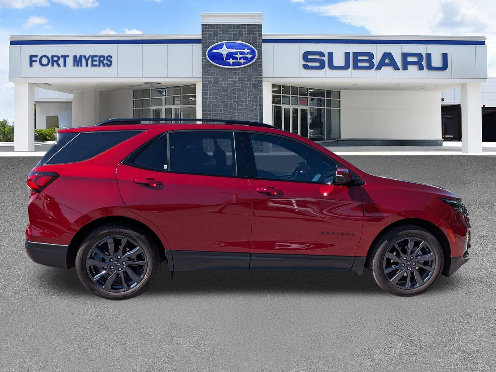 Used 2024 Chevrolet Equinox RS w/ RS Leather Package FWD image 3