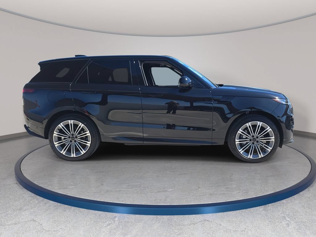 New 2026 Land Rover Range Rover Sport Dynamic SE AWD/4WD image 4