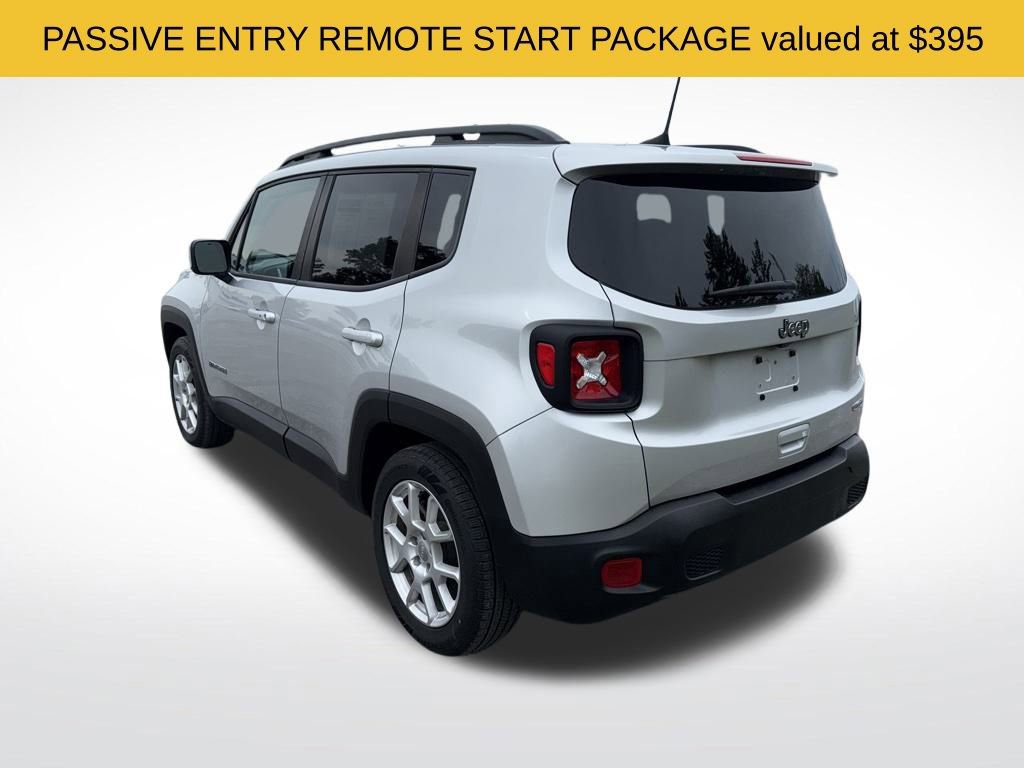 Used 2019 Jeep Renegade Latitude image 3