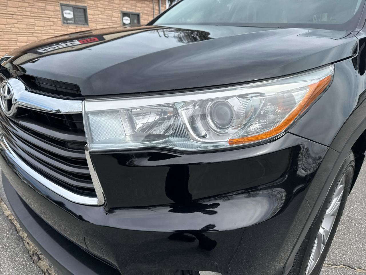 Used 2015 Toyota Highlander XLE image 22