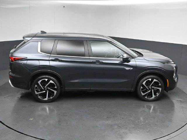 Used 2025 Mitsubishi Outlander SE AWD/4WD image 50