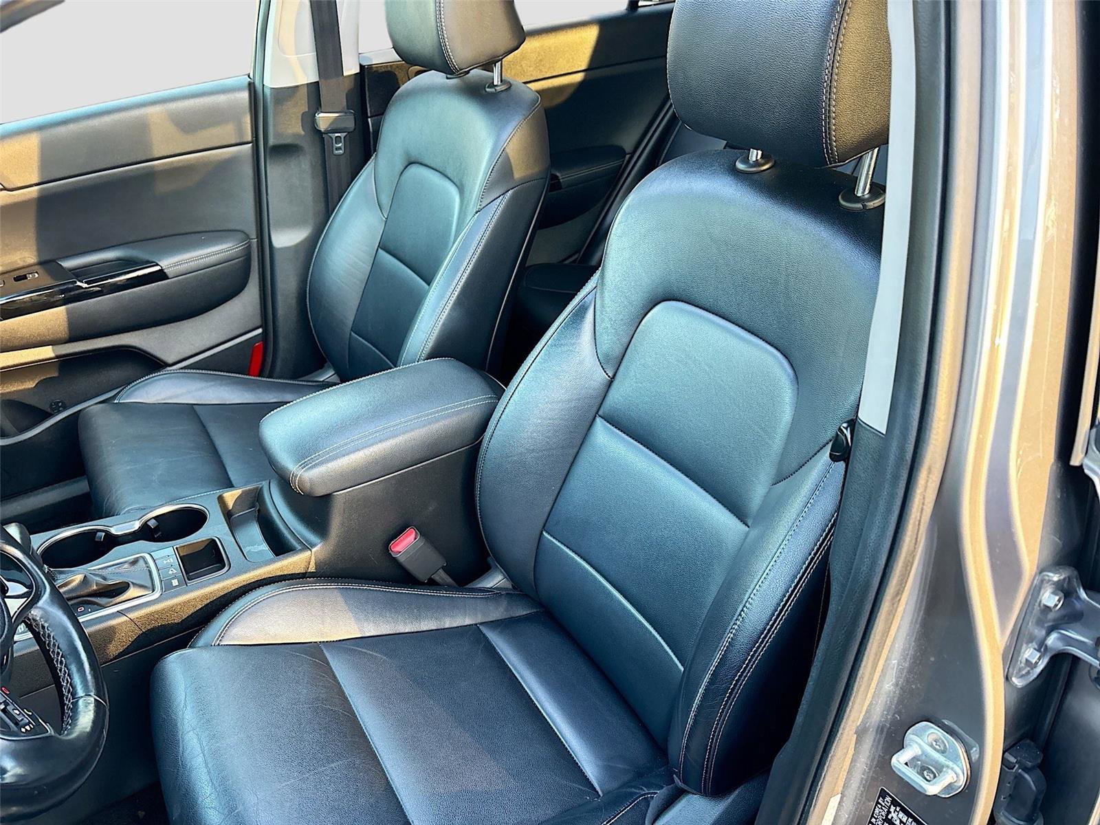 Used 2019 Kia Sportage EX w/ EX Premium Package image 23