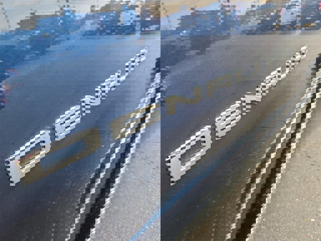 Used 2022 GMC Sierra 3500 Denali w/ Denali Ultimate Package image 6