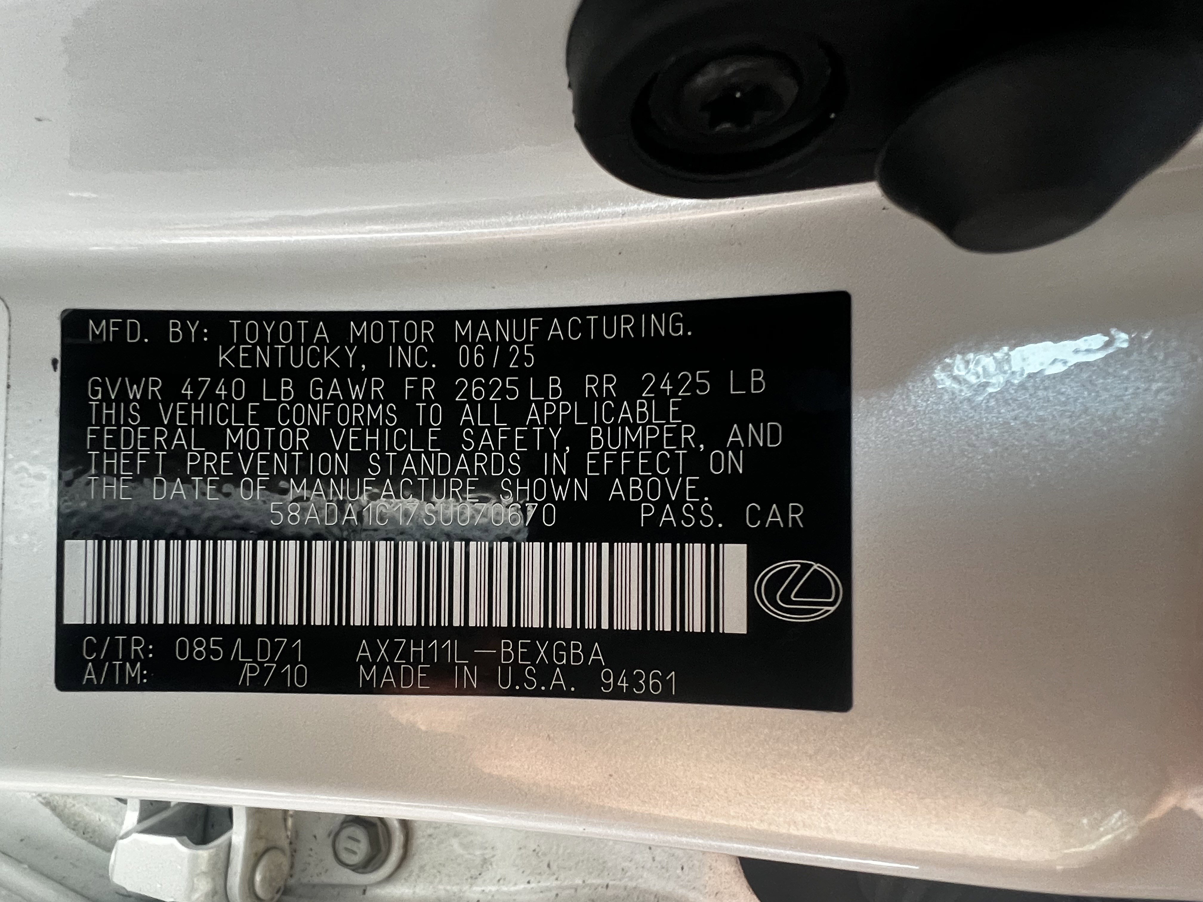 Used 2025 Lexus ES 300h w/ Premium Package image 50