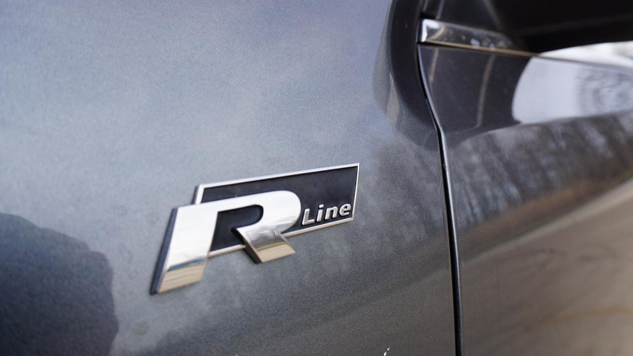 Used 2014 Volkswagen Beetle R-Line image 27