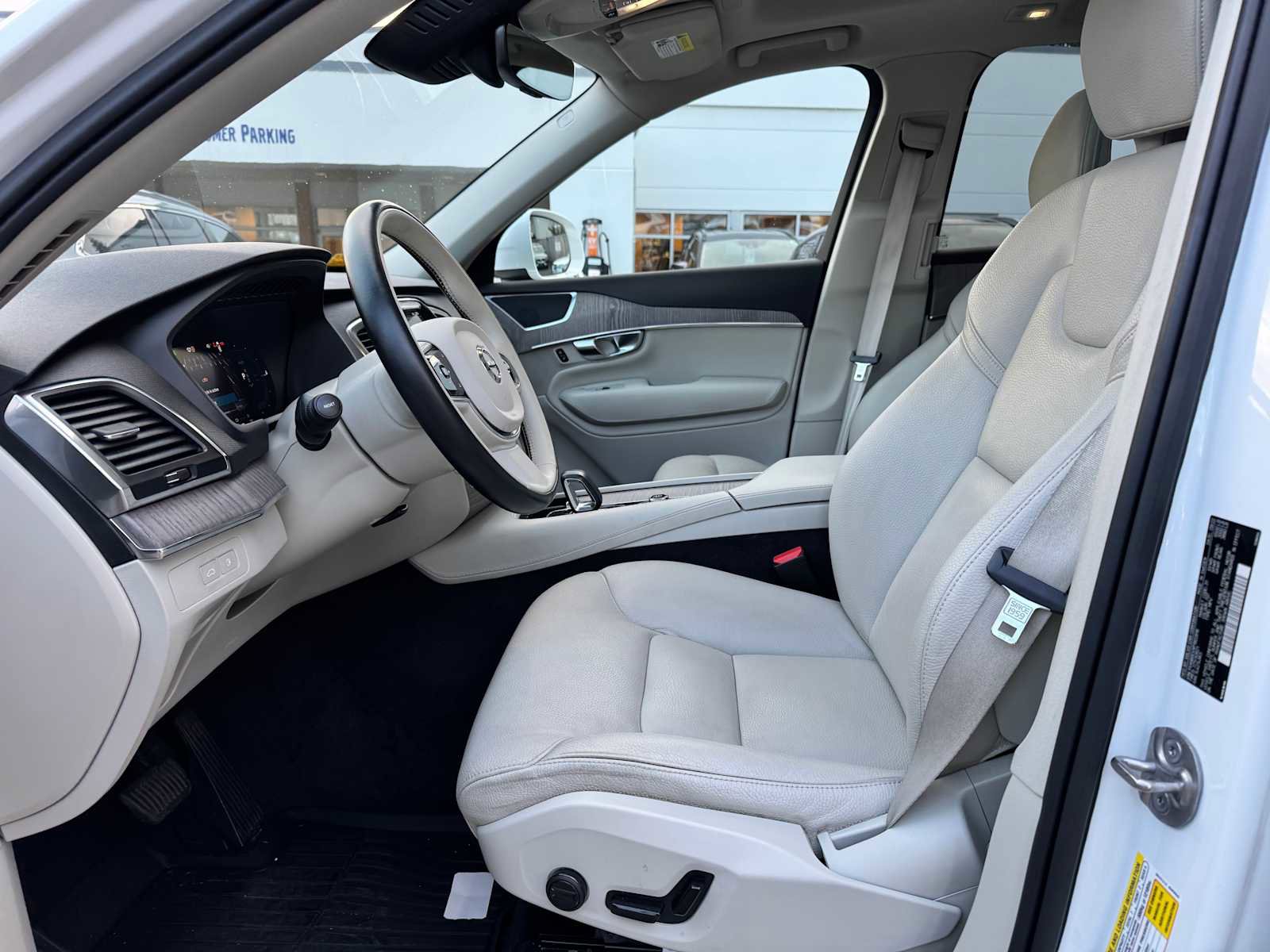 Certified 2023 Volvo XC90 T8 Core w/ Protection Package Premier image 20