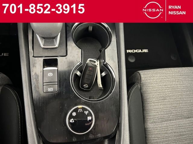 Certified 2023 Nissan Rogue SV image 22