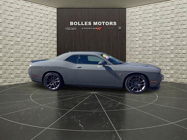 Used 2023 Dodge Challenger R/T Scat Pack RWD image 4