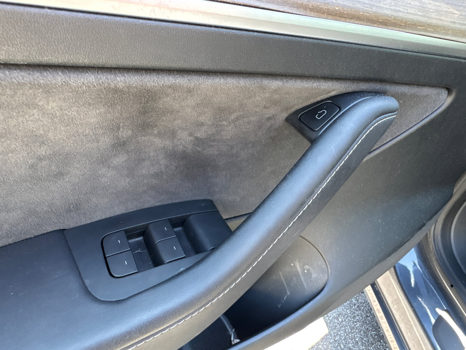 Used 2023 Tesla Model 3 Standard Range RWD image 13