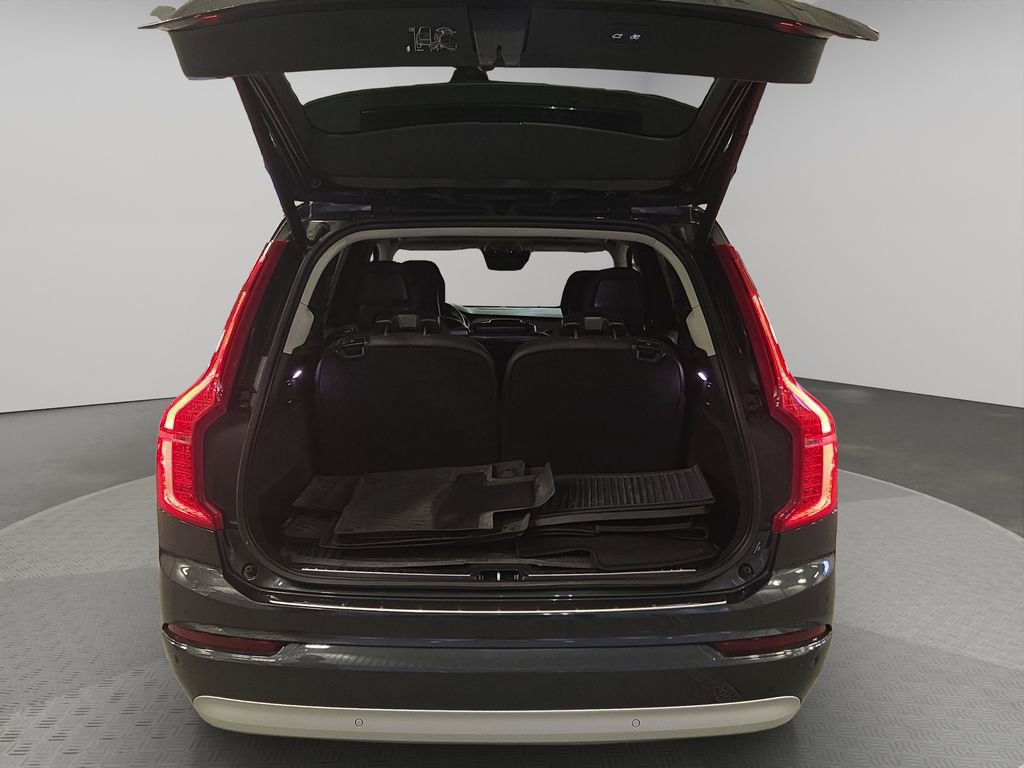 Used 2022 Volvo XC90 T6 Momentum AWD/4WD image 15