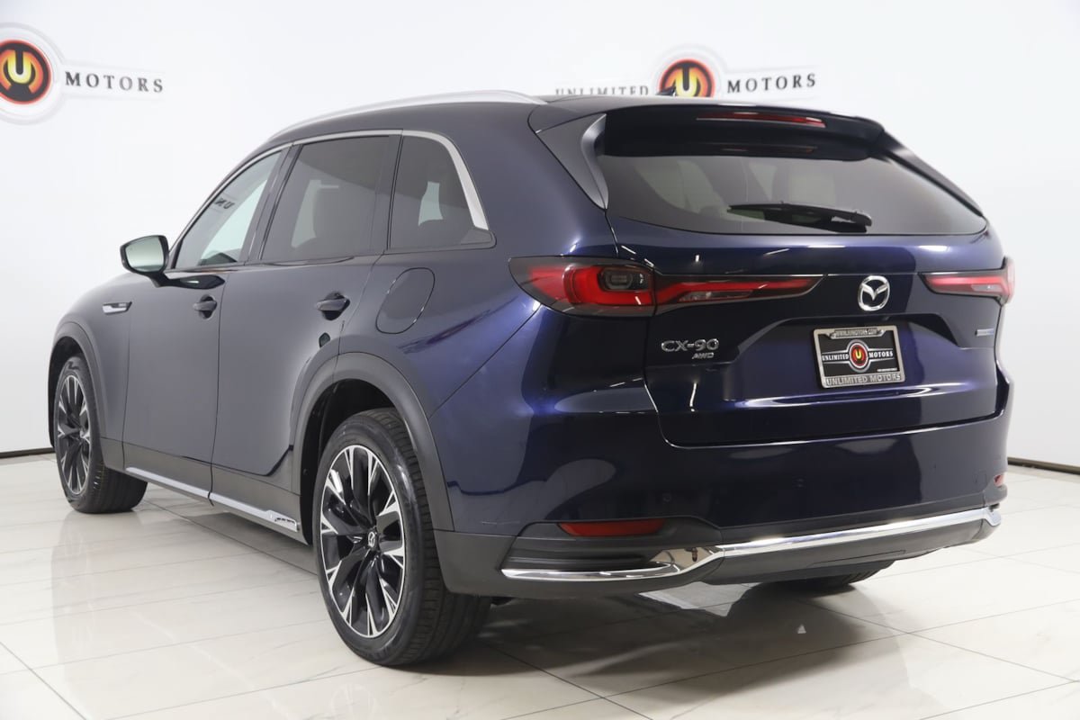 Used 2024 MAZDA CX-90 Plug-In Hybrid w/ Premium Plus AWD/4WD image 4