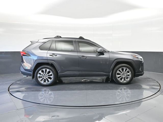 Used 2023 Toyota RAV4 Limited image 26