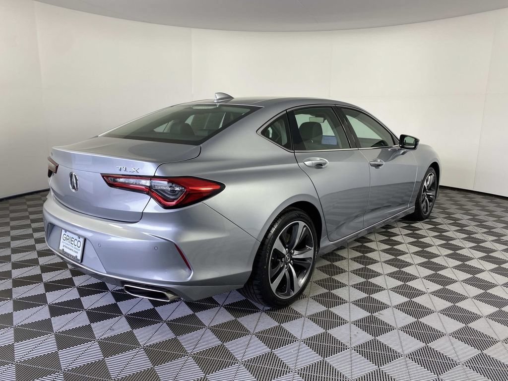 Used 2024 Acura TLX w/ Technology Package FWD image 9