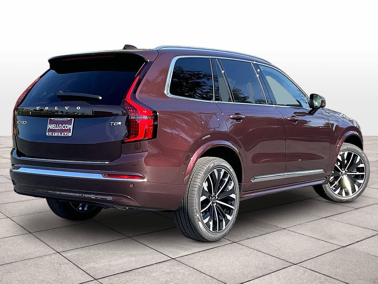 New 2026 Volvo XC90 T8 Ultra w/ Lounge Package AWD/4WD image 4