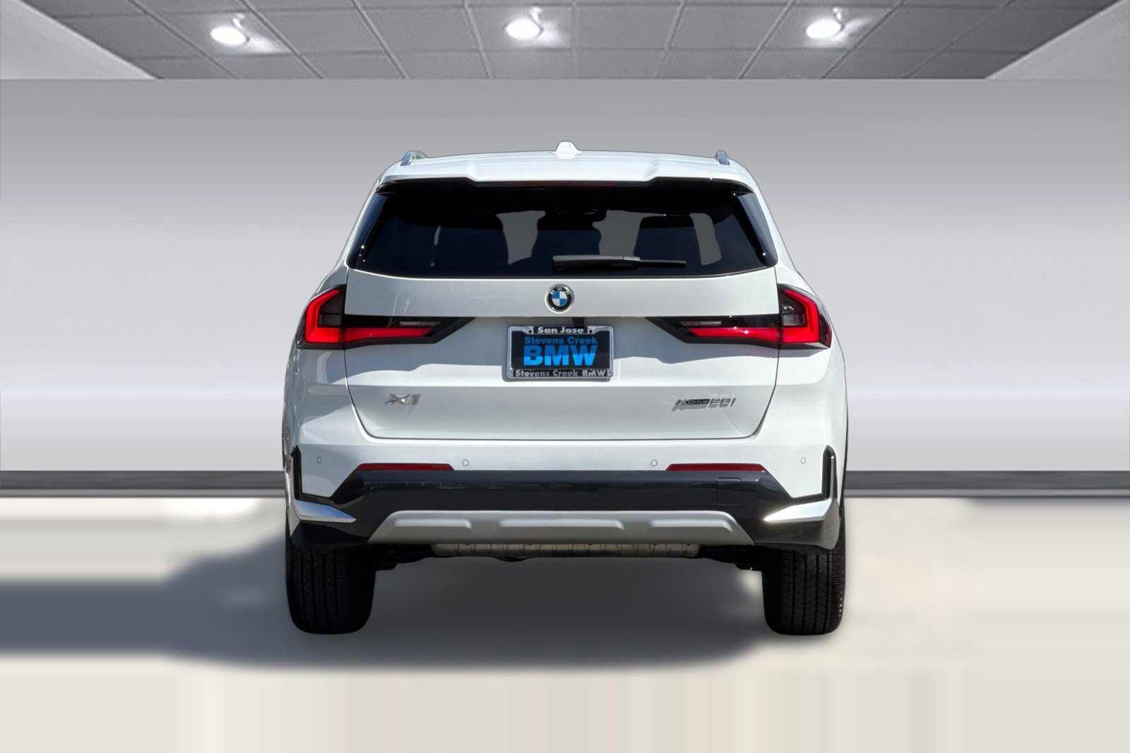 Used 2025 BMW X1 xDrive28i w/ Convenience Package image 9