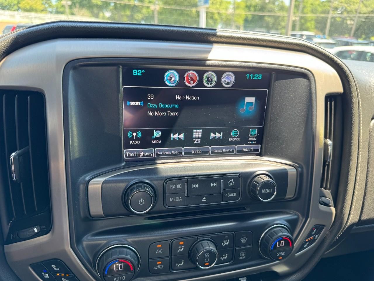 Used 2019 GMC Sierra 2500 Denali w/ Duramax Plus Package AWD/4WD image 21