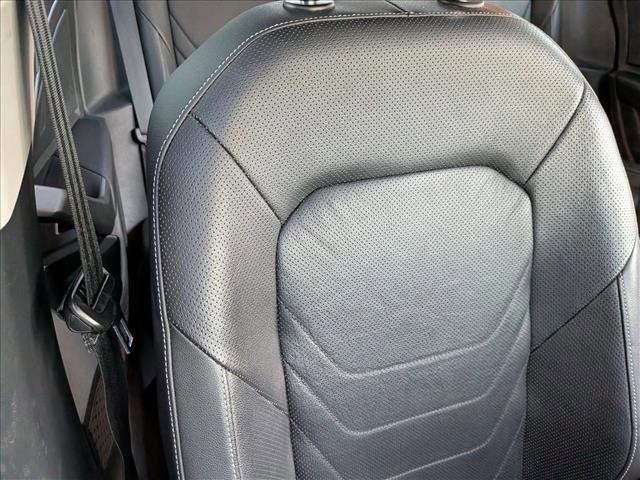 Used 2019 Volkswagen Jetta SEL Premium image 17