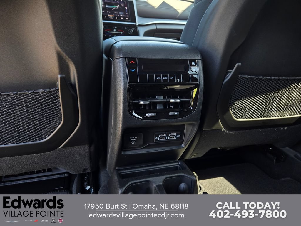 New 2026 Jeep Grand Cherokee L Laredo AWD/4WD image 28