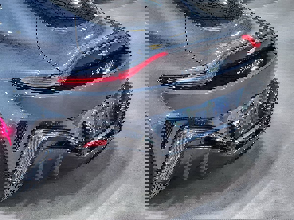 Used 2023 Aston Martin V12 Vantage image 29