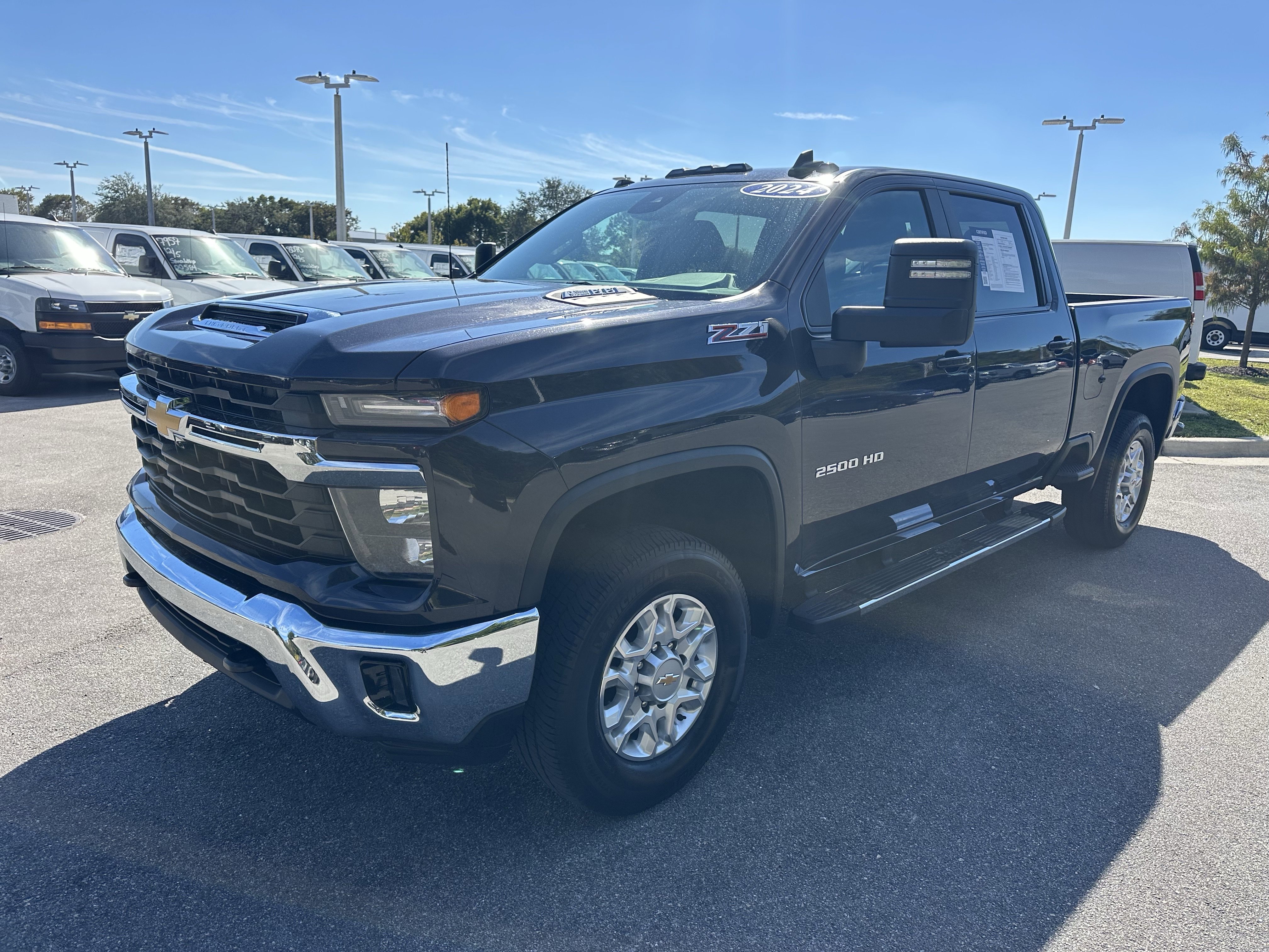 Certified 2024 Chevrolet Silverado 2500 LT w/ All Star Edition image 5