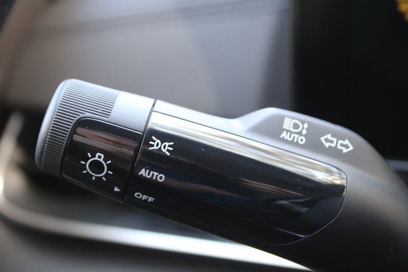 New 2026 Kia Carnival EX image 34