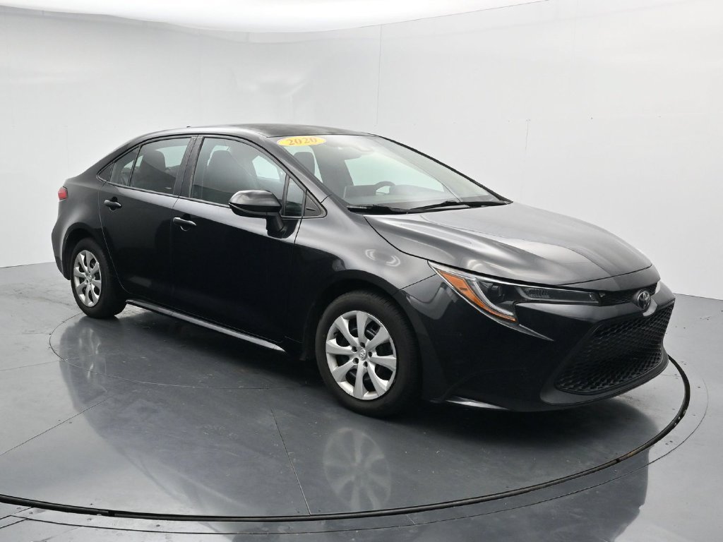 Used 2020 Toyota Corolla LE FWD image 2