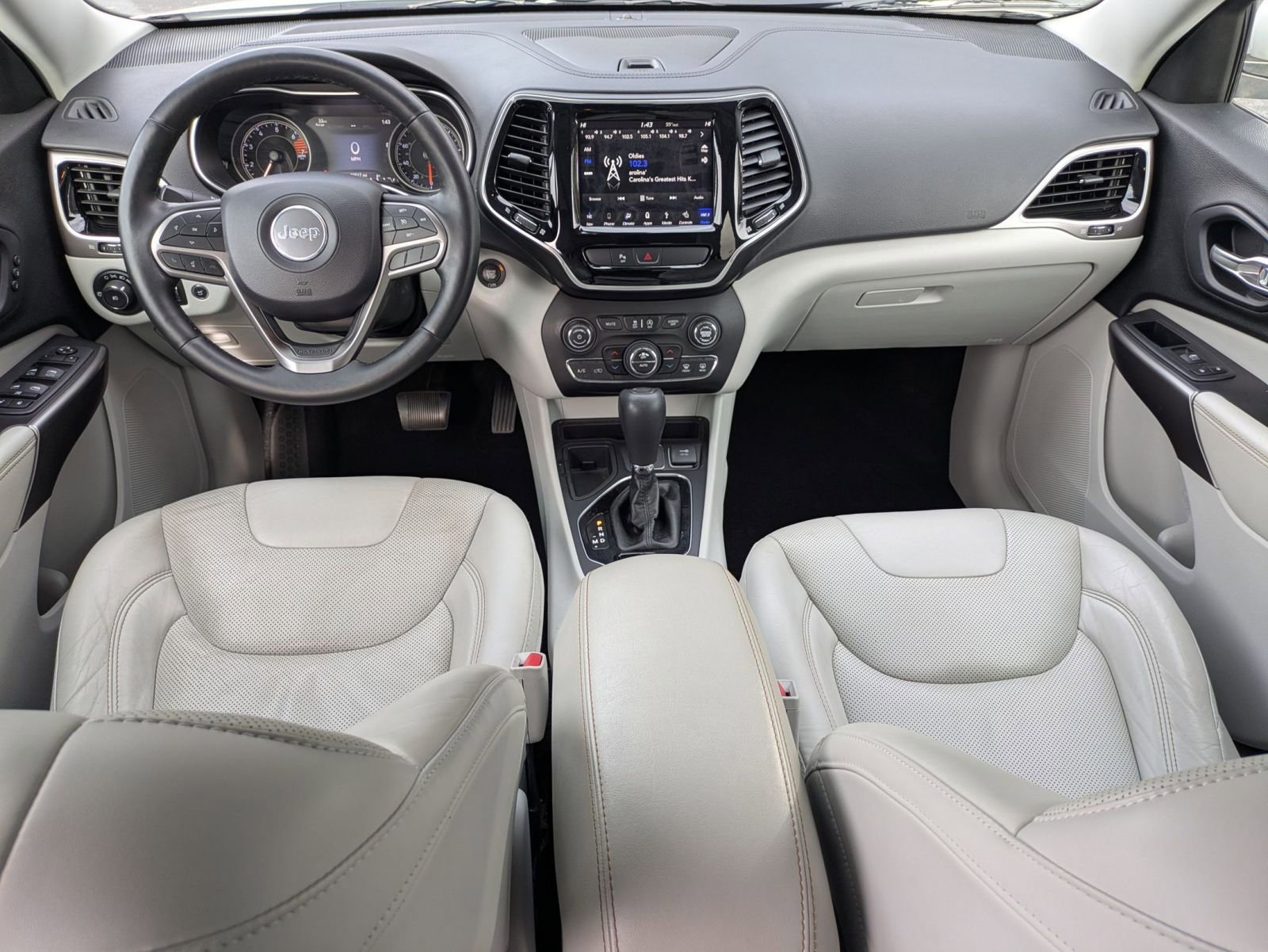 Used 2019 Jeep Cherokee Limited image 22