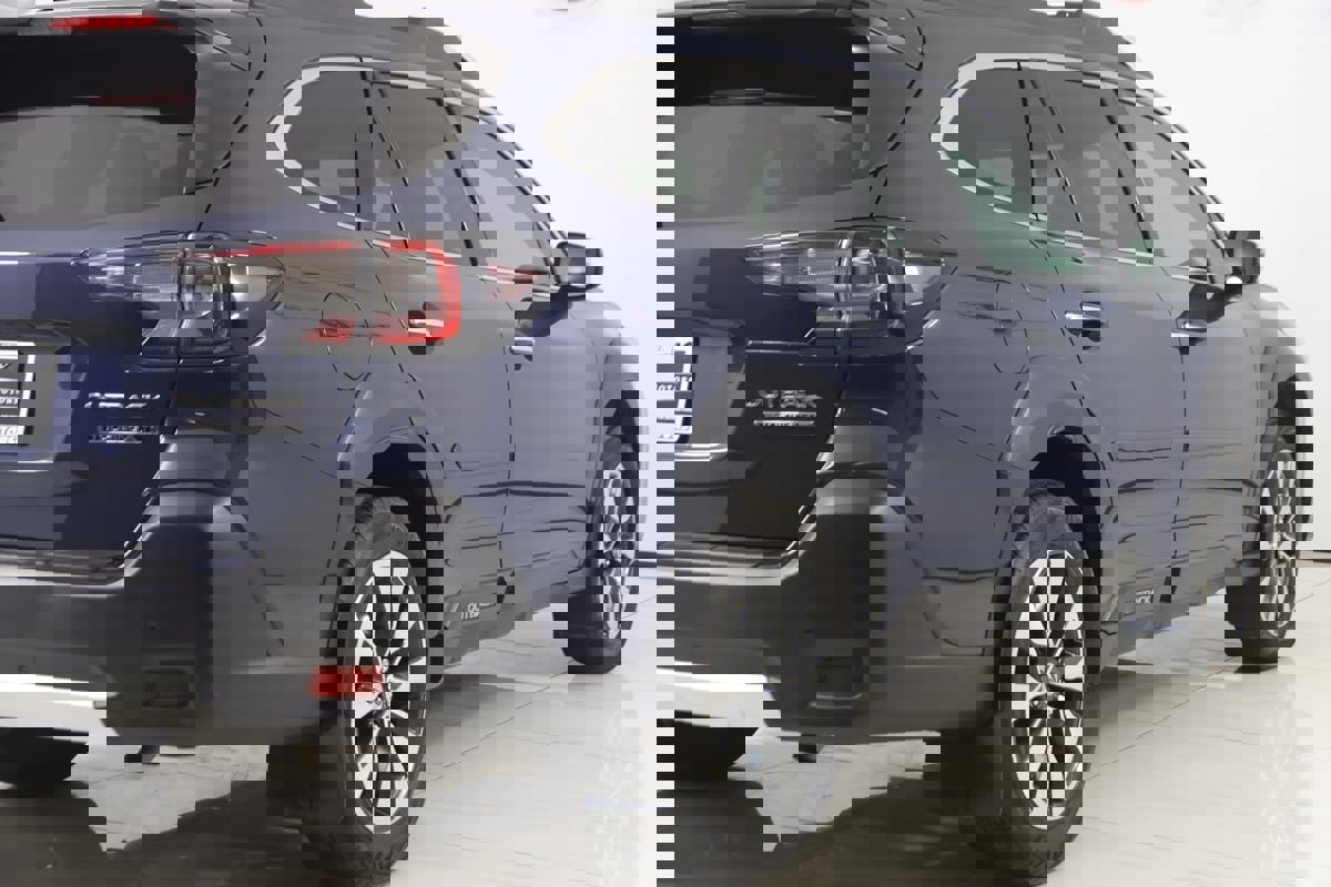 Used 2024 Subaru Outback Touring XT w/ Popular Package #2 image 44