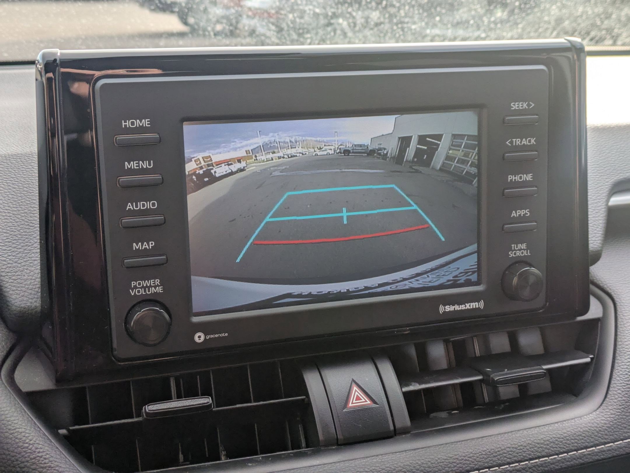 Used 2021 Toyota RAV4 XLE w/ Carpet Mat Package (TMS) image 20