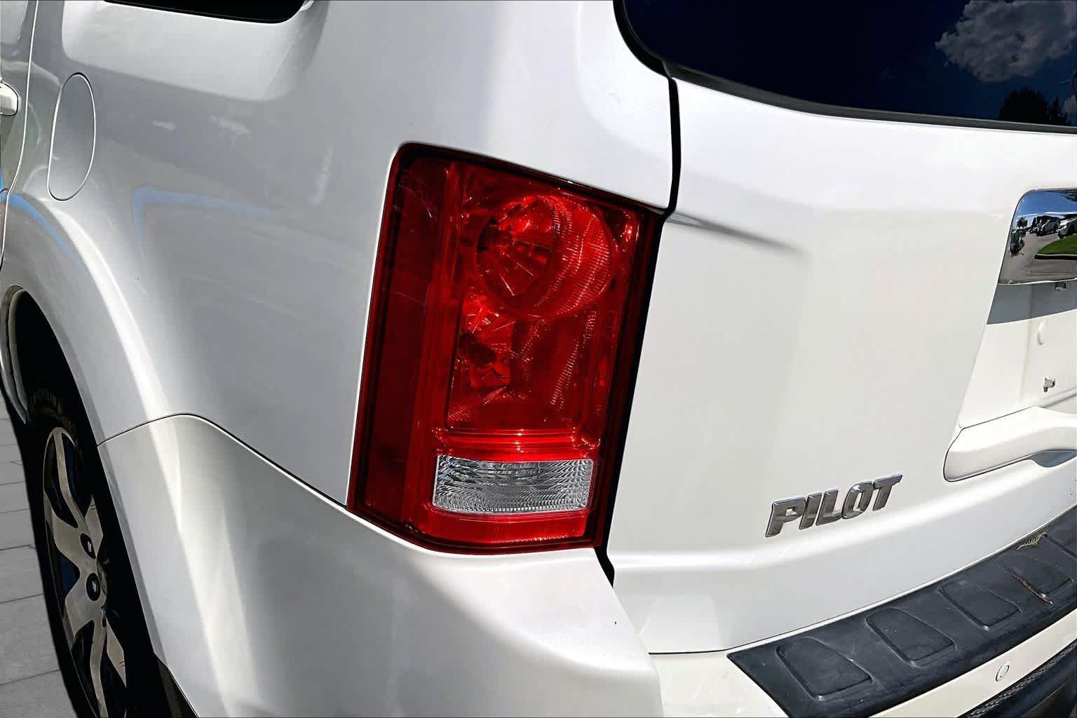 Used 2012 Honda Pilot Touring image 27