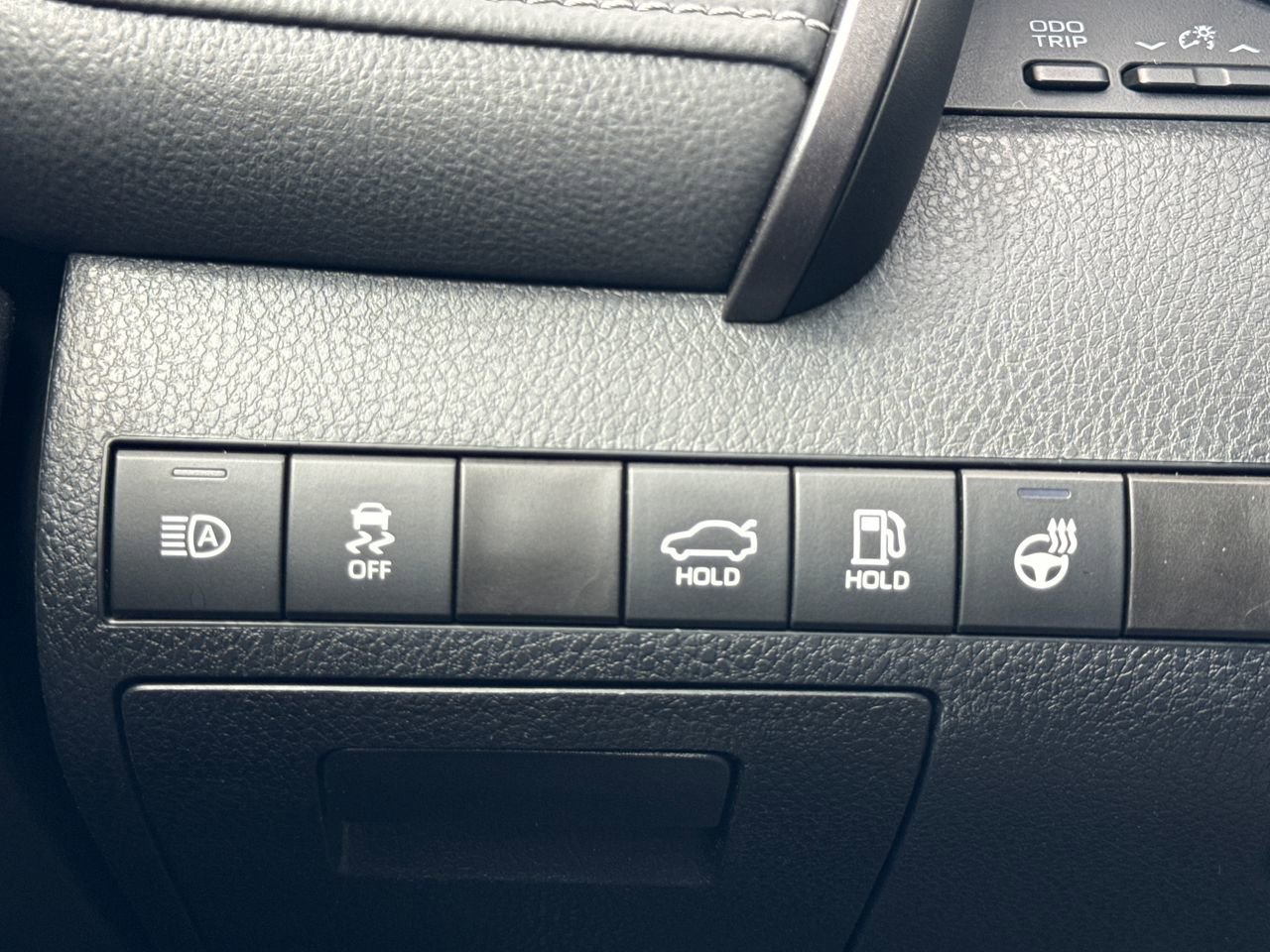 Used 2024 Toyota Camry SE FWD image 16