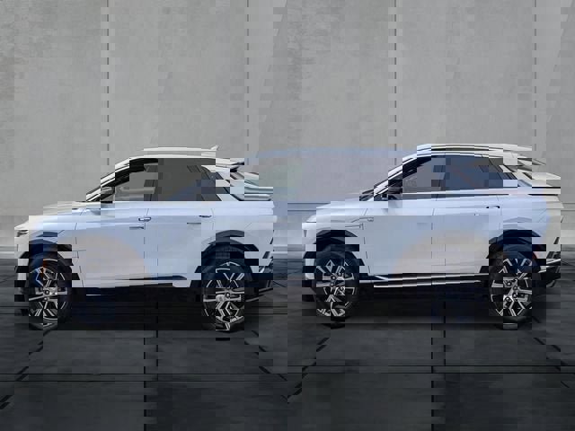 New 2026 Cadillac Lyriq Luxury image 6