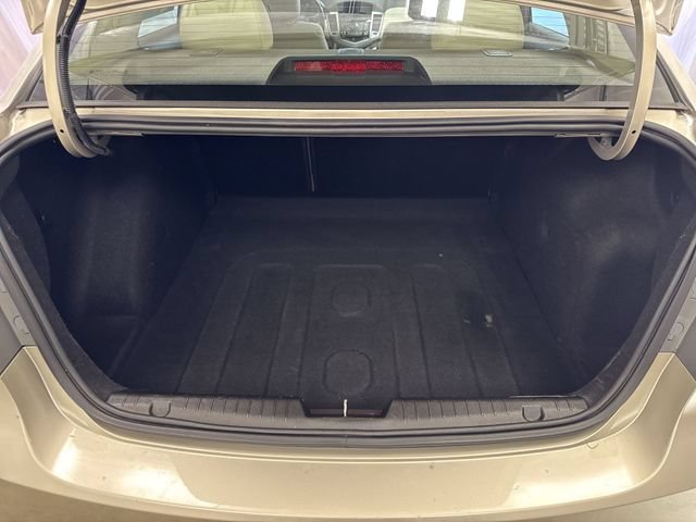 Used 2013 Chevrolet Cruze LTZ FWD image 25