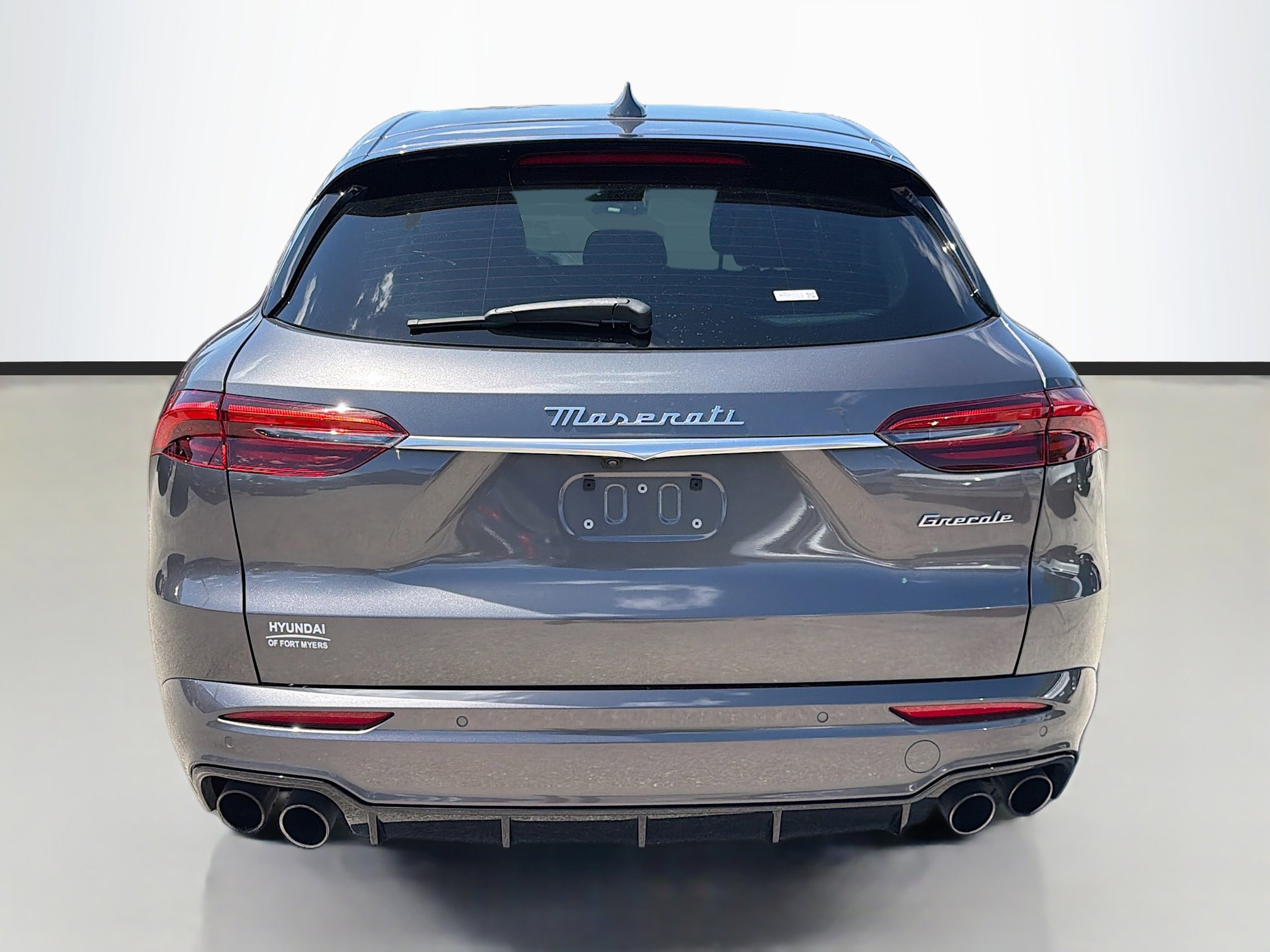 Used 2023 Maserati Grecale GT image 4