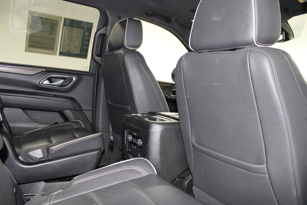Used 2023 Chevrolet Suburban Premier image 36