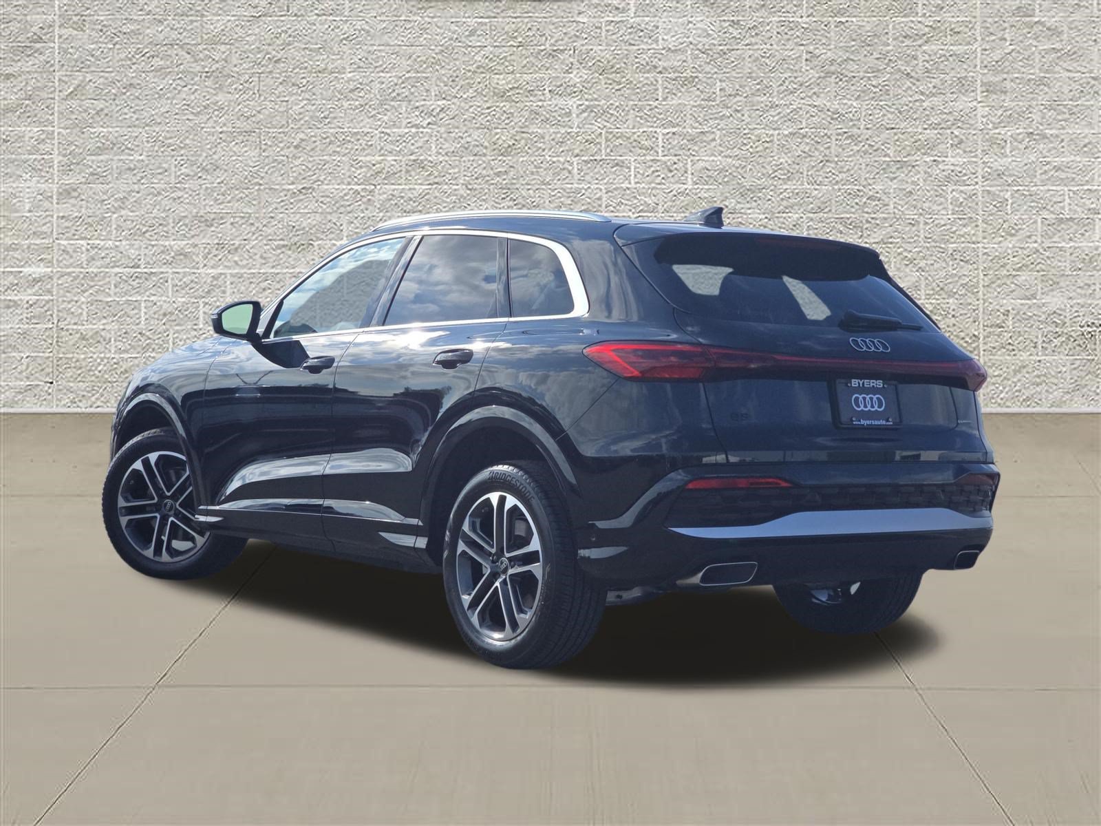 Certified 2025 Audi Q5 Premium Plus w/ Premium Plus AWD/4WD image 5