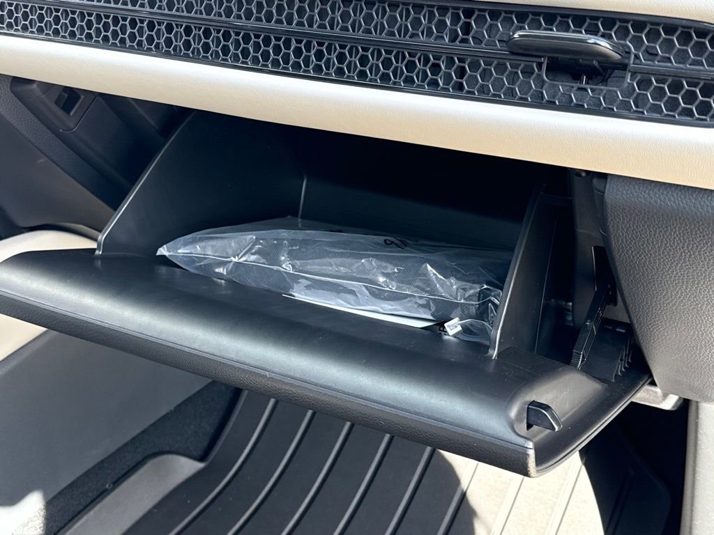 Certified 2026 Honda HR-V LX image 21