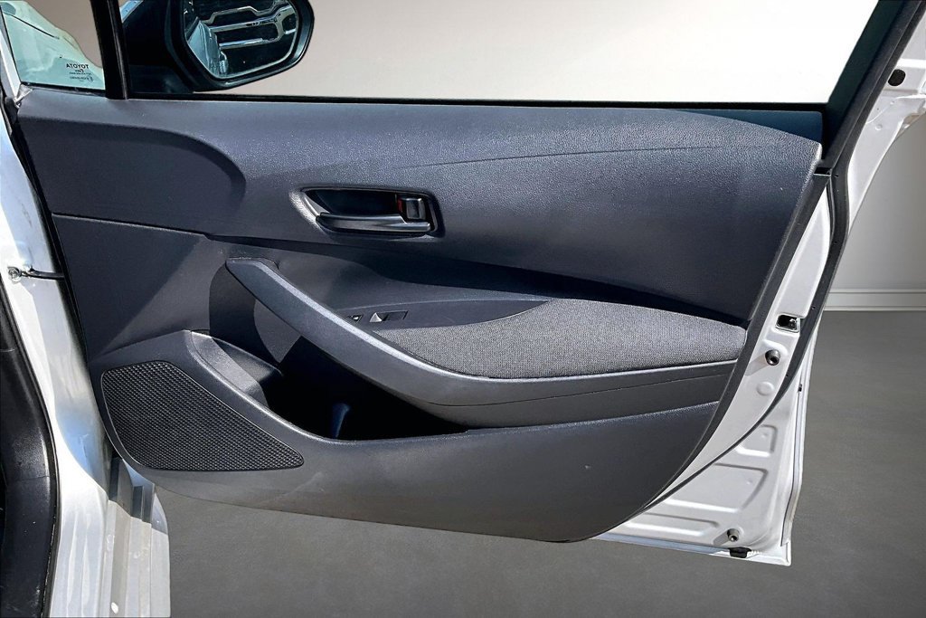 Used 2023 Toyota Corolla LE FWD image 29