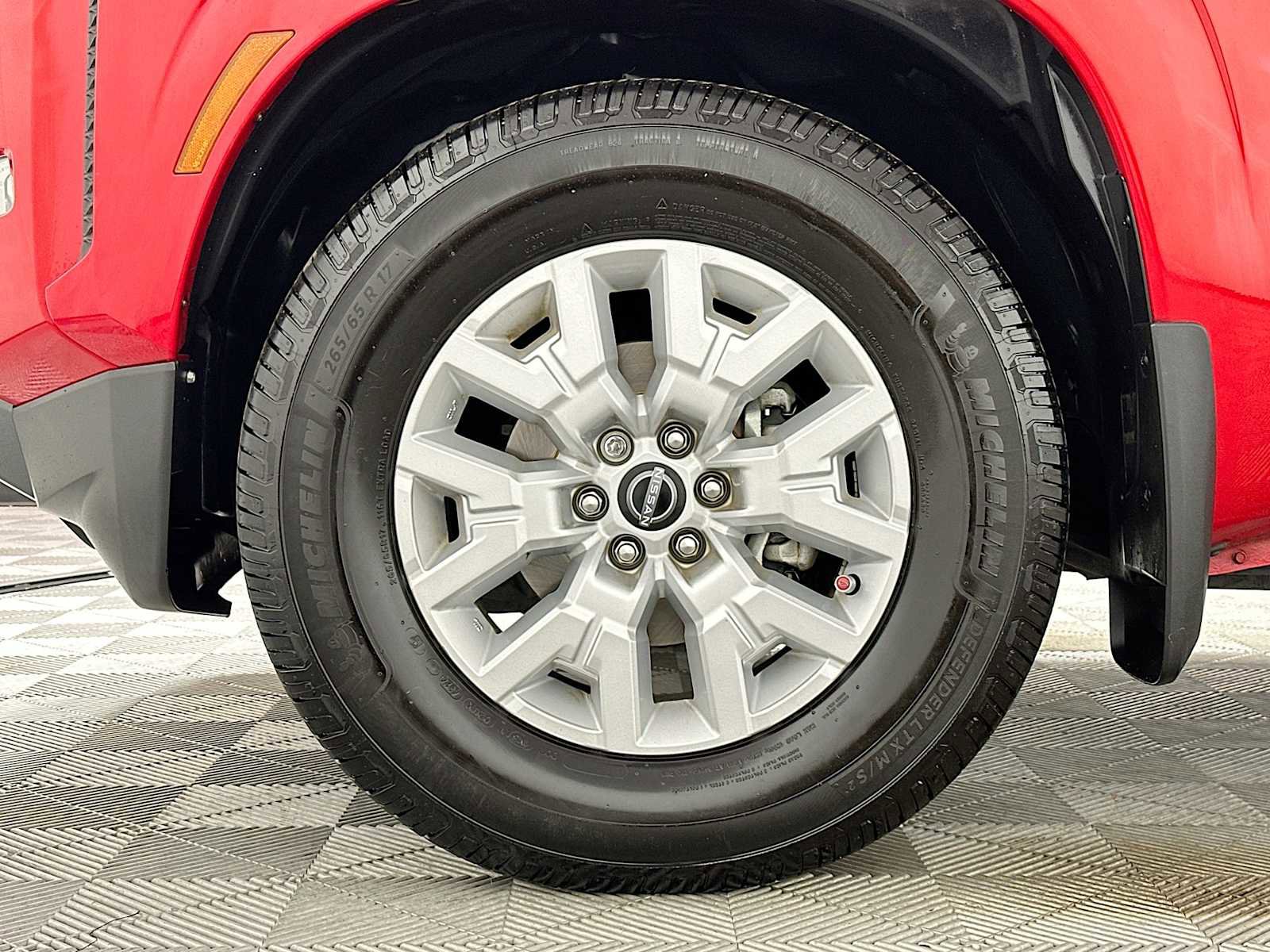 Used 2022 Nissan Frontier SV w/ Technology Package RWD image 27