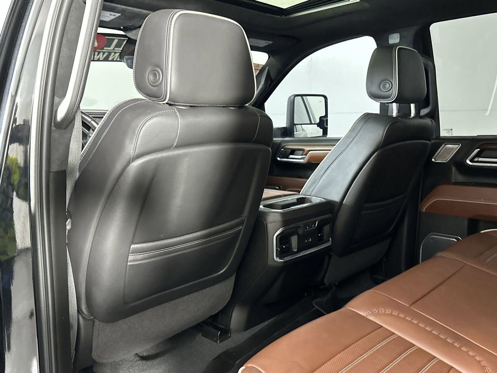 Used 2024 GMC Sierra 2500 Denali Ultimate image 28