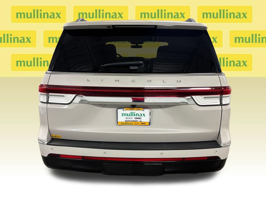 Used 2022 Lincoln Navigator Reserve AWD/4WD image 18