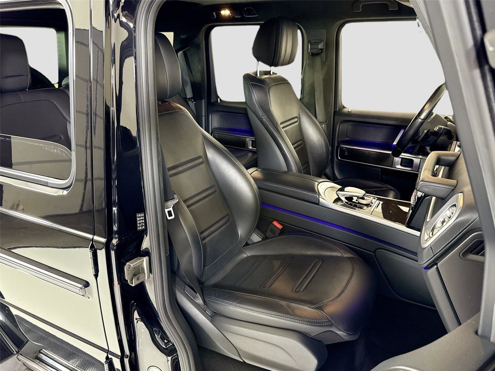 Used 2021 Mercedes-Benz G 550 w/ G Manufaktur Interior Package image 31